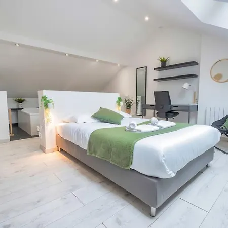 Silver Forest - Parking Prive Apartmán *