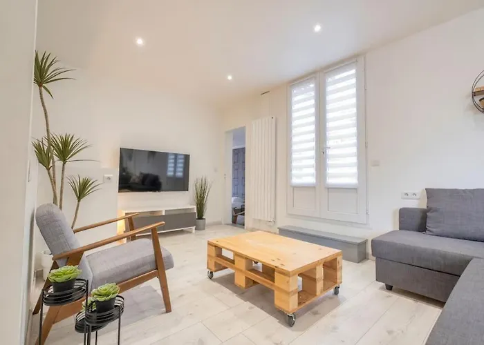 Silver Forest - Parking Prive Reims