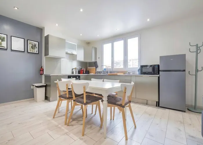 Silver Forest - Parking Prive Reims